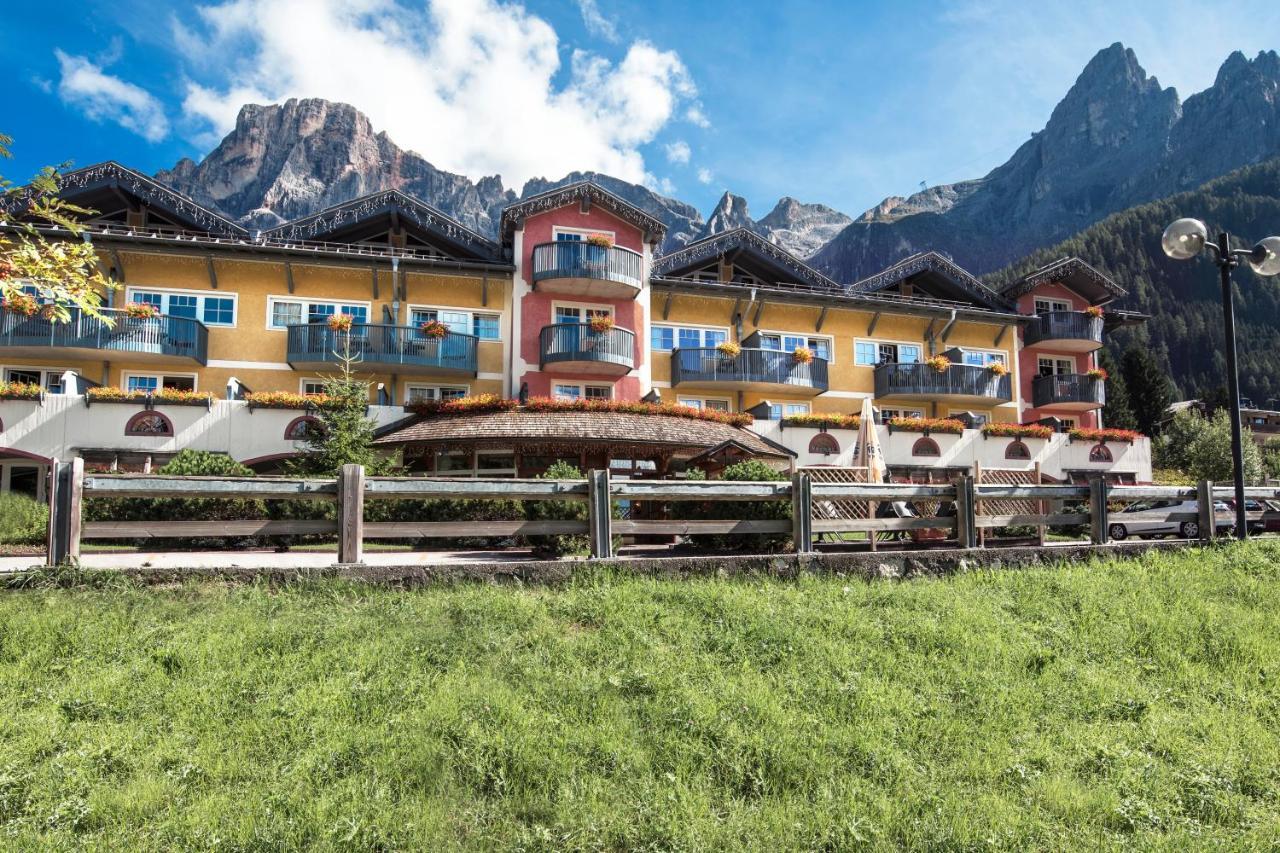 Sporting Clubresidence San Martino Di Castrozza Bagian luar foto